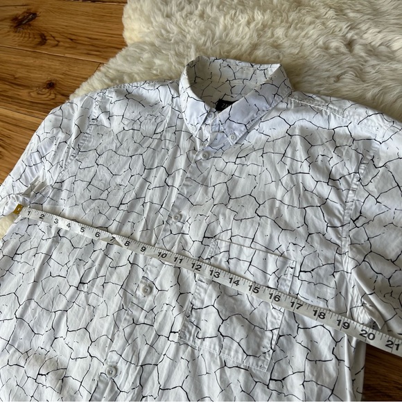 Zanerobe Monochrome Patterned Short Sleeve Button Down Shirt - Picture 4 of 7